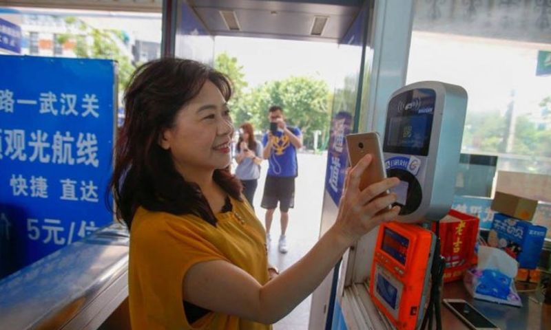 In stedelijk China betaalt bijna iedereen met een smartphone