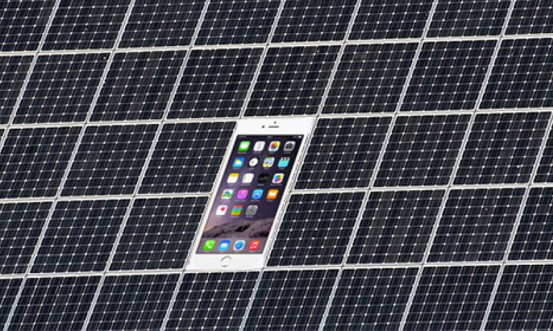 Nooit meer lege iPhone dankzij onzichtbare zonnepanelen?