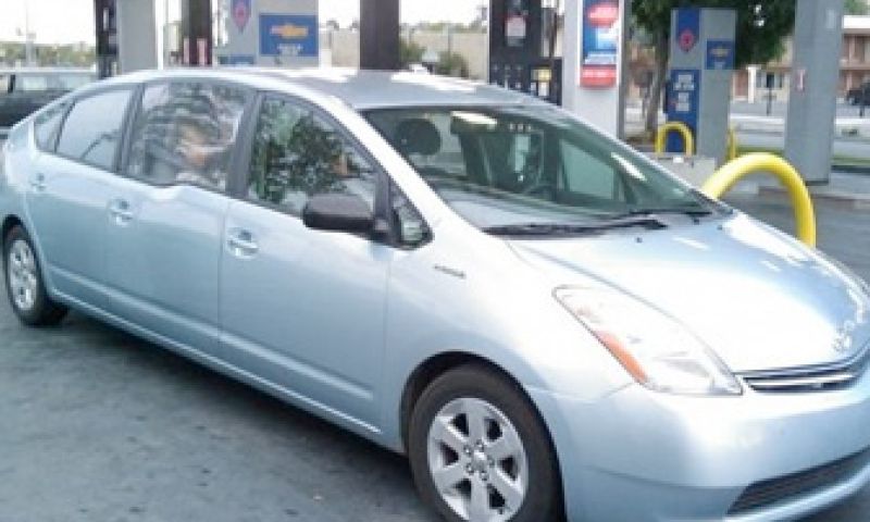 Only in America: Toyota Prius limo