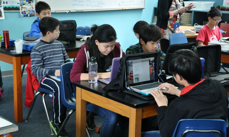 Techbedrijven strijden om het klaslokaal