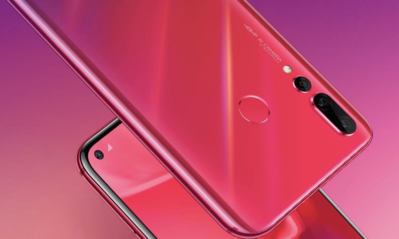 Huawei Nova 4 is de eerste echte 'gatscherm'-telefoon