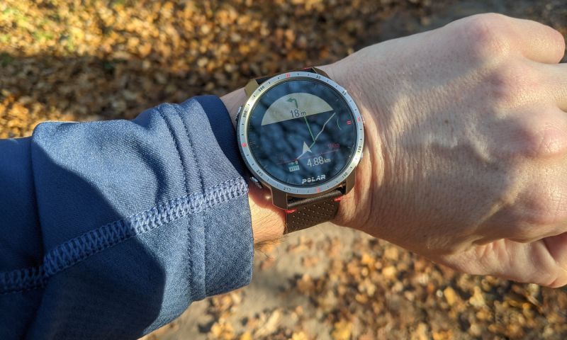 smartwatch tracker hardlopen hardloop horloge Polar Grit X Pro 