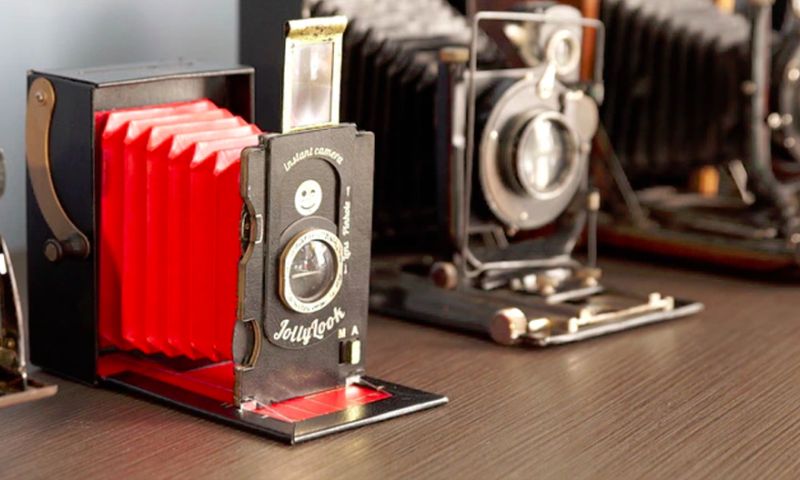 Deze camera van karton maakt foto's zoals vroeger