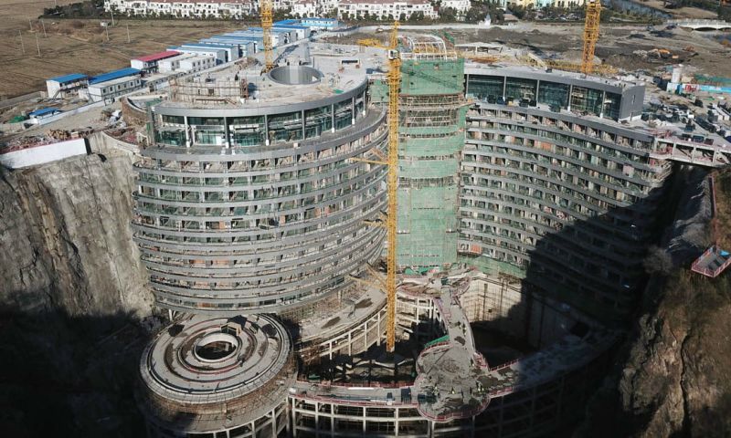 hotel ondergronds onderwater steengroeve mijn