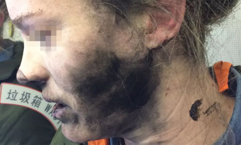 Koptelefoon vliegt in de fik in vliegtuig