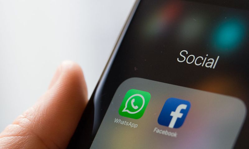 Facebook kritisch op beleid sms-apps van Apple