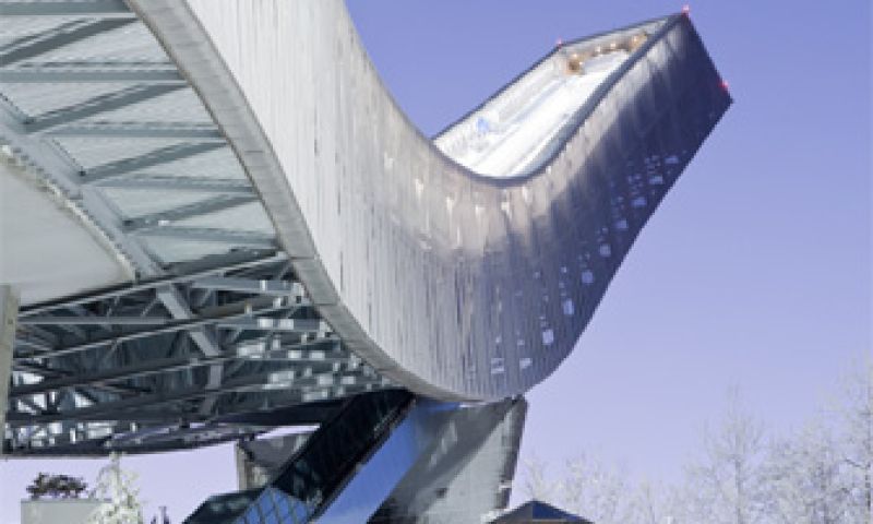 Springen vanaf de staalprijs 