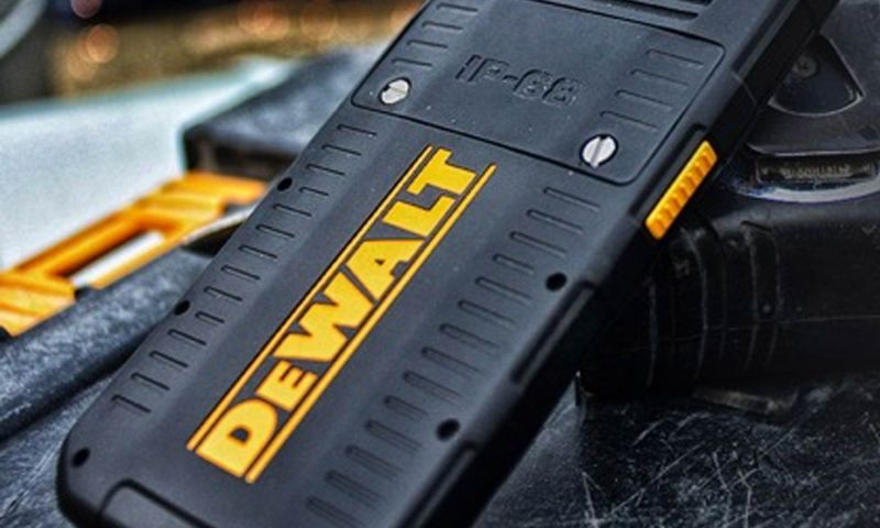DeWalt komt met een bouwvakkerstelefoon
