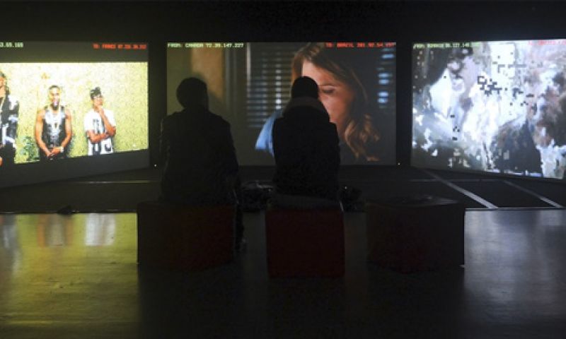 Pirate Cinema: live collage van filmdownloads