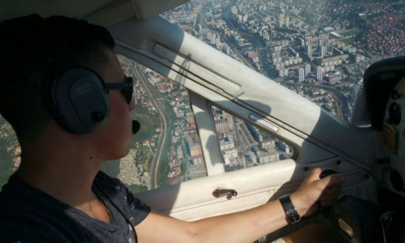 Kleine robots inspecteren vliegtuigmotoren