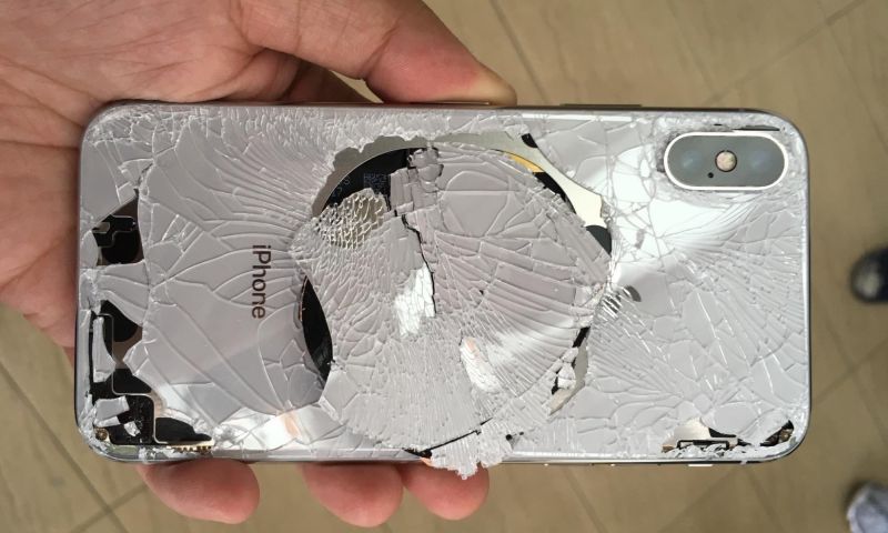 Nu ook originele iPhone-onderdelen voor reparateurs in Nederland