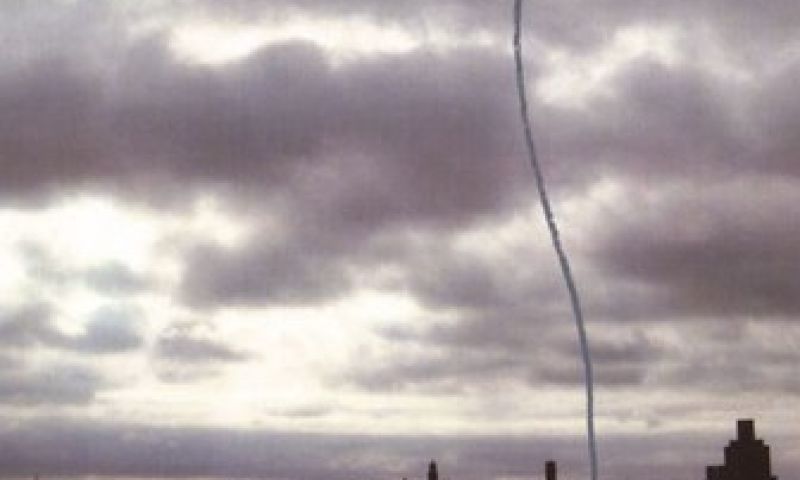 Verticale wolk van 1000 meter