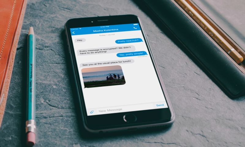 Hoofdontwikkelaar veilige chat-app Signal naar Apple