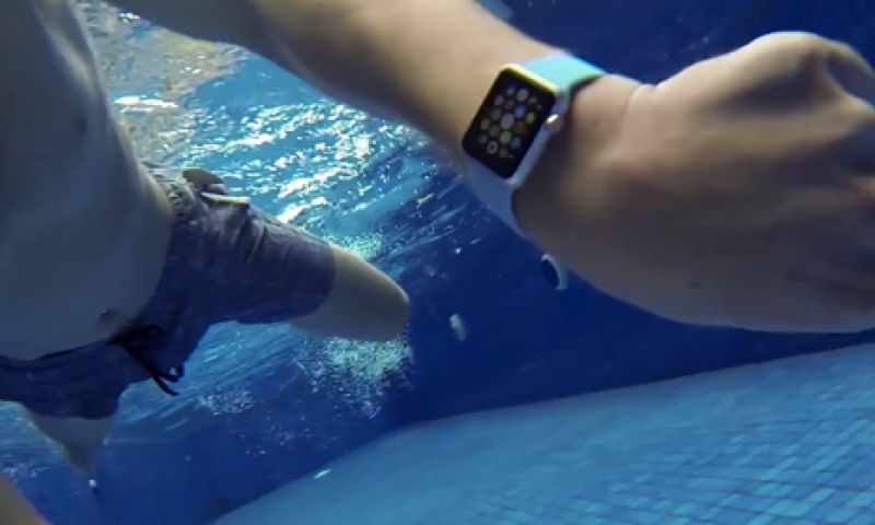 Video: hoe waterproof is de Apple Watch? Een eerste test