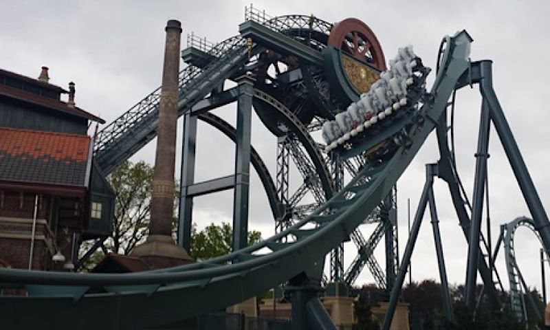 Steampunk achtbaan in de Efteling