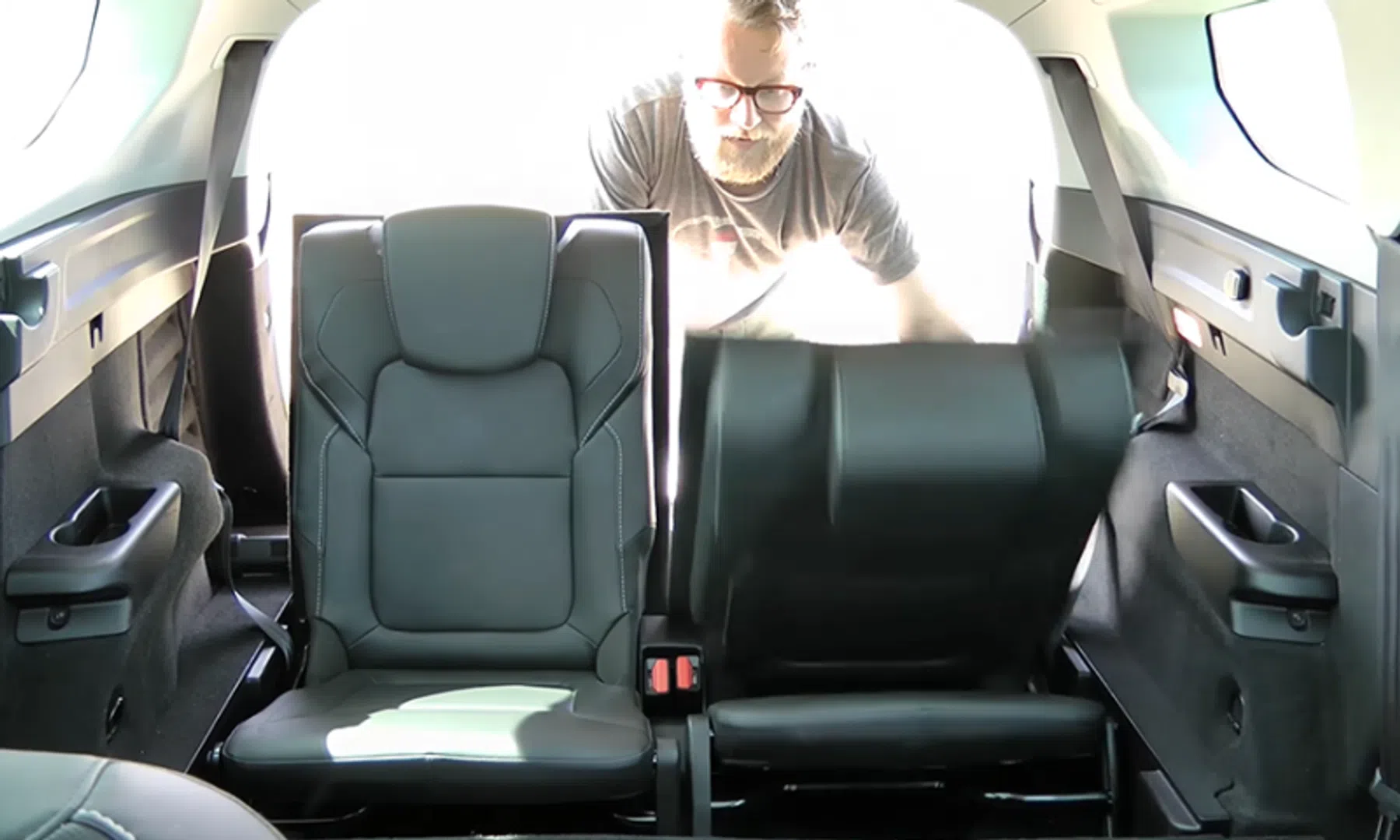 Video: Renault Grand Scénic met 'Transformer-stoelen'