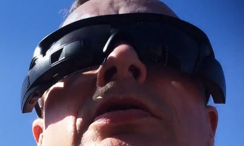 Intel neemt producent van 'slimme' brillen over