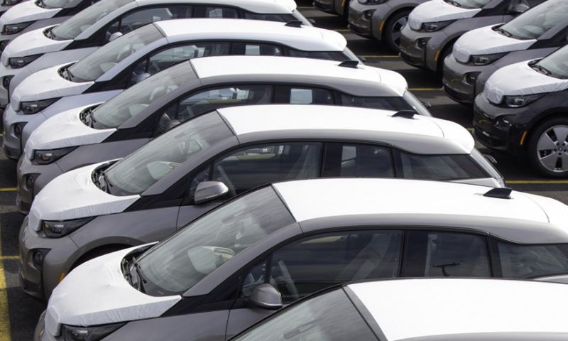 Snelle opmars elektrische auto verwacht door dalende accuprijzen