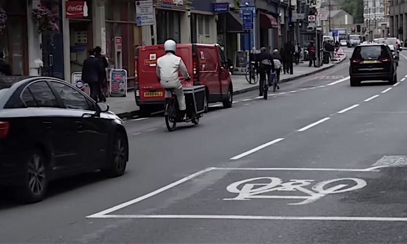 Video: The Stig is zelfs een master op een bakfiets