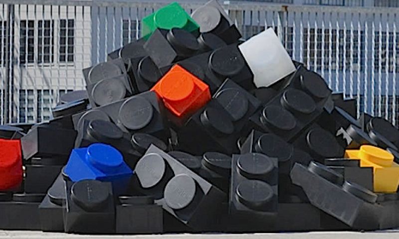 Lego van gerecycled plastic om grote dingen mee te bouwen