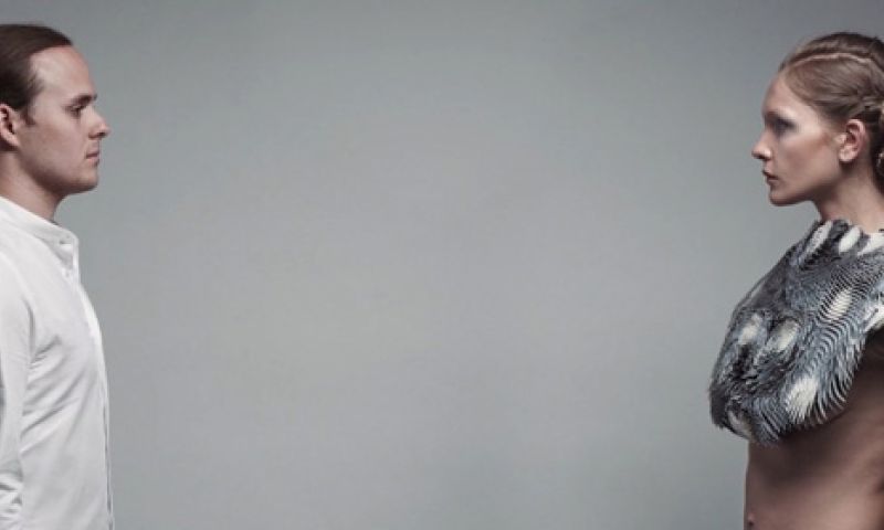 Dit kledingstuk komt tot leven als je ernaar kijkt