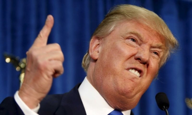 Donald Trump denkt dat Bill Gates 'het internet kan uitzetten'