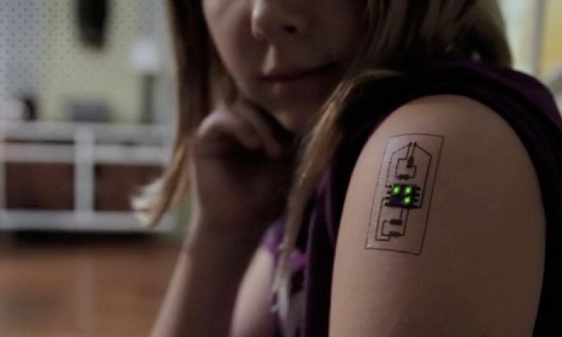 Video: Tijdelijke tech-tattoos die je kunnen tracken