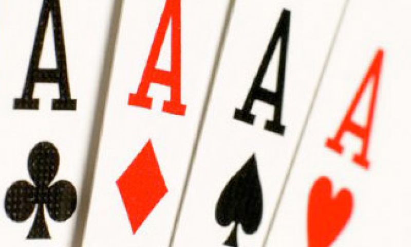 Pokeraars krijgen bezoek van Belastingdienst