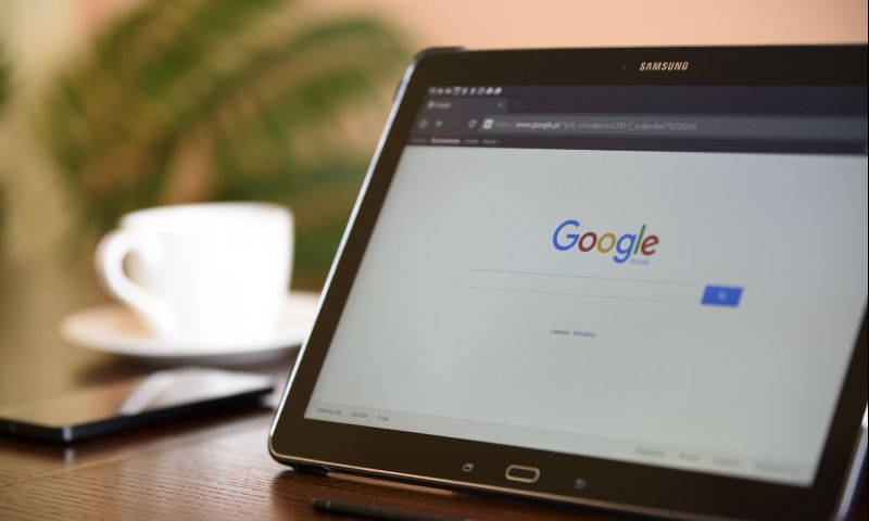Google verwijderde bijna 100 miljoen coronareclames