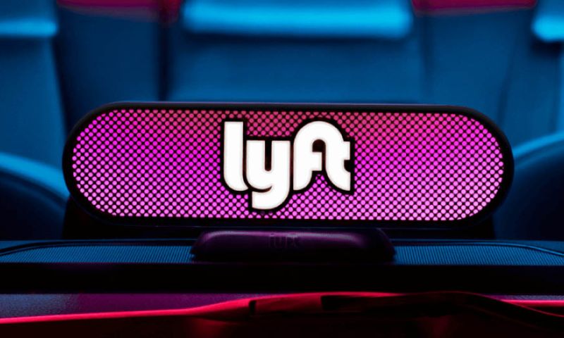 Moederbedrijf Google investeert miljard in taxidienst Lyft