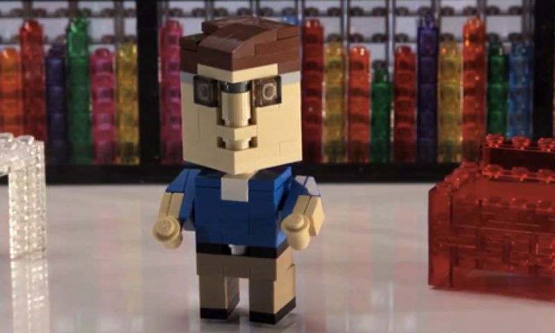 Gaaf: Bill Gates in LEGO over z'n favoriete boeken van 2014
