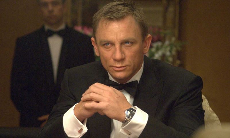 'Uitgever James Bond-films wil overname door Apple of Netflix’