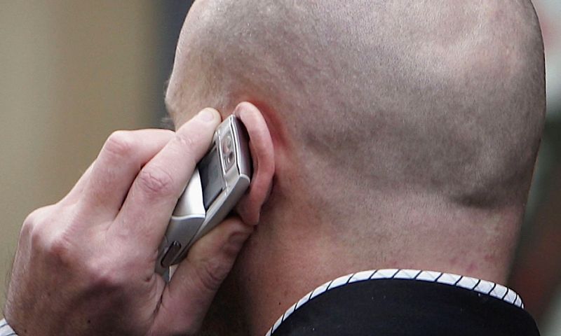 Rechter: hersentumor veroorzaakt door gebruik mobieltje