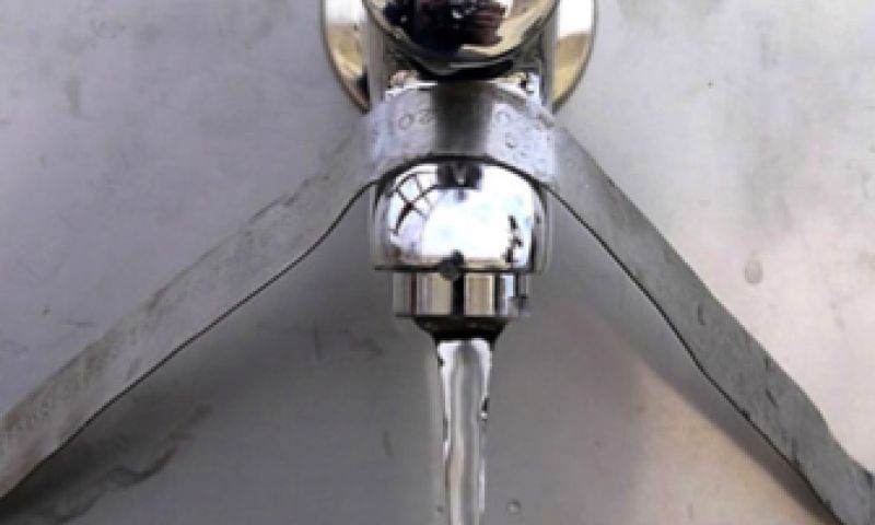 Billboard voorziet honderden families van drinkwater