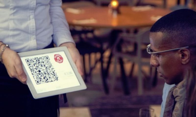 Betalen met Google Glass? Gewoon even knikken