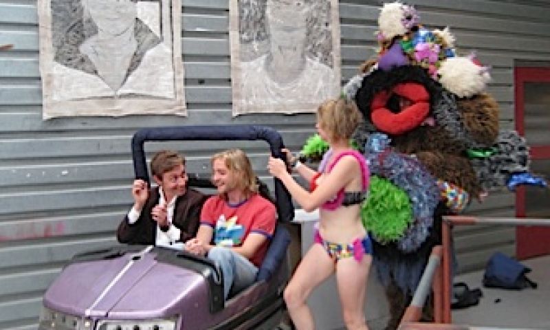 Kunst vanuit de botsauto