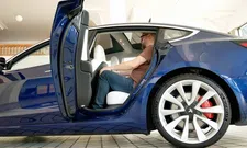 Thumbnail for article: Getest: is de Tesla Model 3 het wachten waard?