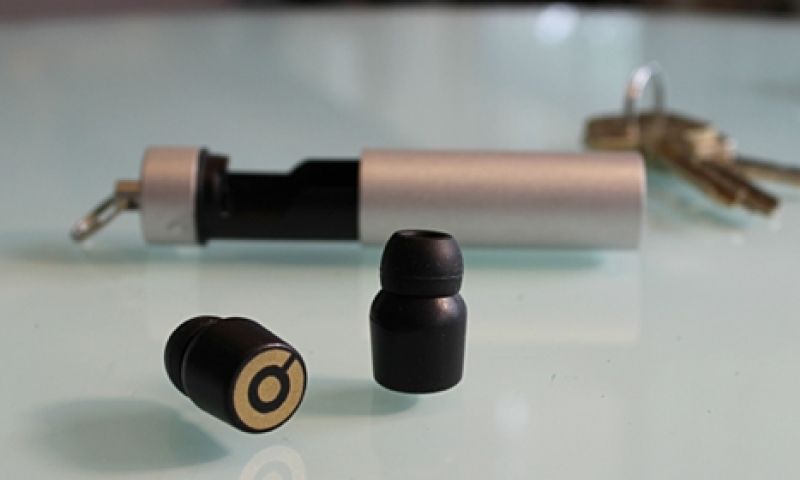 Kleinste draadloze oordopjes laden op in je zak