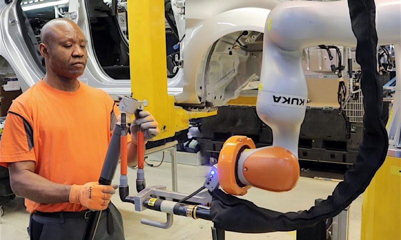 Deze robots van Ford werken samen met mensen