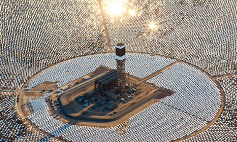 Wow: zo schittert 's werelds grootste zonnecentrale