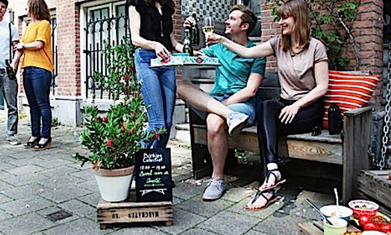 Het grootste terras ter wereld? Het BankjesCollectief