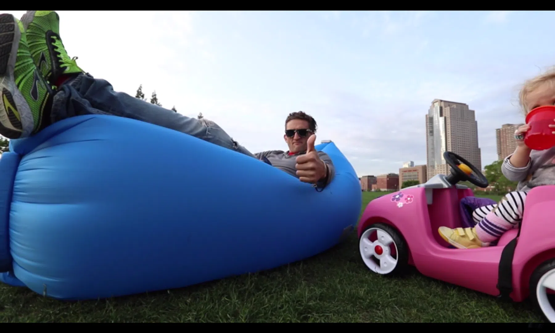 YouTube-held Casey Neistat duikt op nep-Lamzac