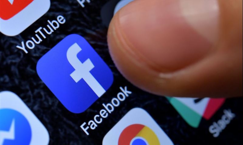 Facebook stuurt rekening voor gratis internet door fout software