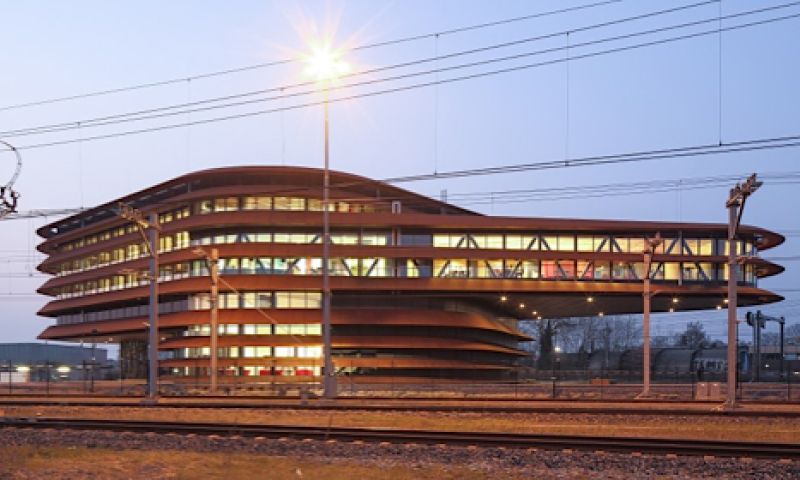 Architectuur die voor je raam voorbij schuift