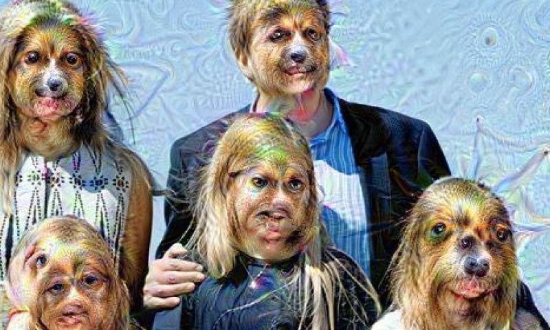 Site maakt psychedelische trip van je vakantiekiekjes