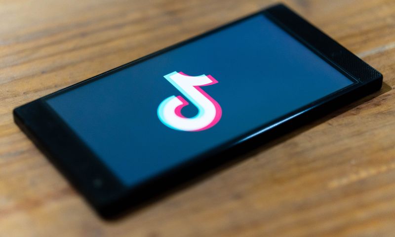 TikTok instellingen jonge gebruikers instelling duet stitch