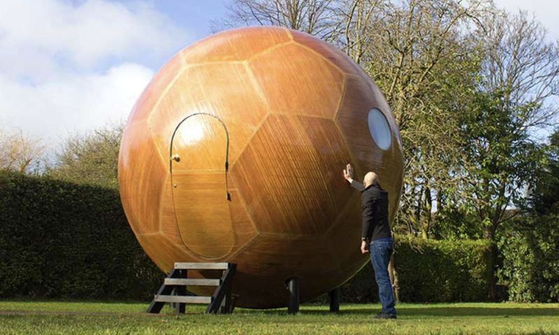 bolwoning tiny house bol rond conker zelfvoorzienend wonen zelfvoorzienende tinyhouse