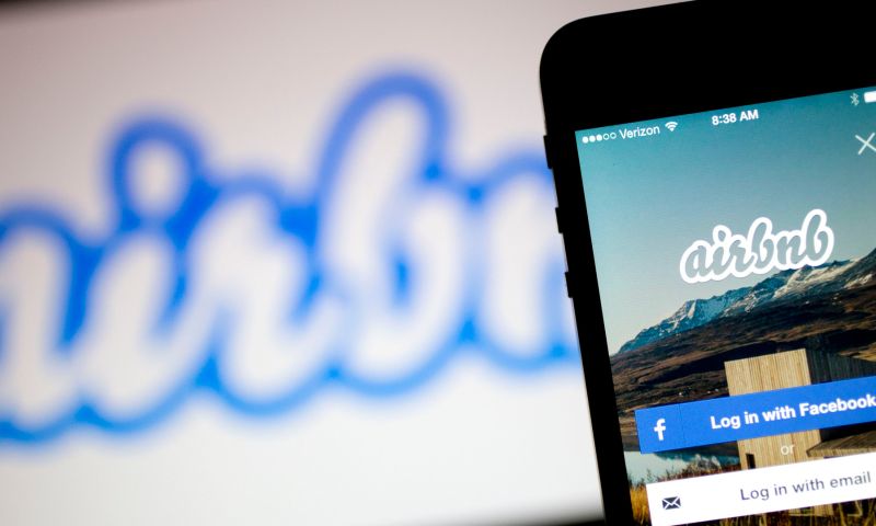 Airbnb verbod Amsterdam wijken toeristen overlast