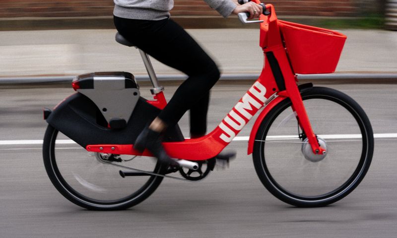 'Deelfietsen Uber gaan ten koste van taxiritjes'