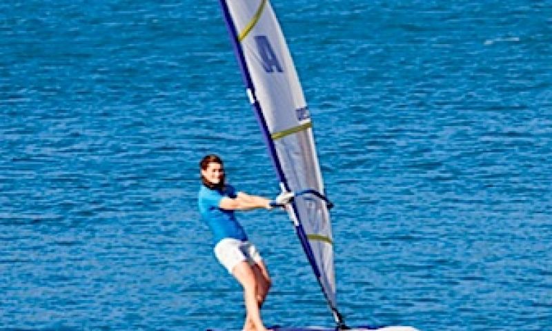 Even blazen en je complete watersportuitrusting is klaar